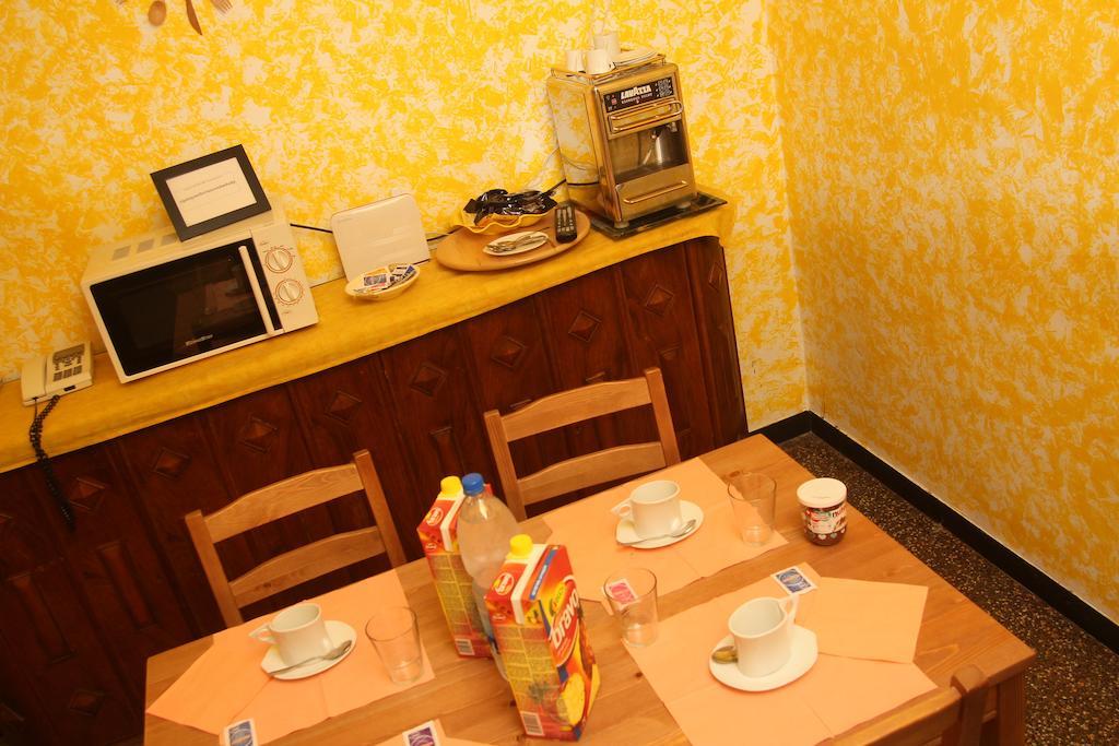 Bed & Breakfast La Rosa Dei Venti Genova Szoba fotó