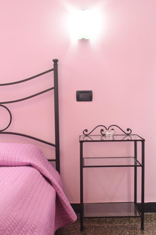 Bed & Breakfast La Rosa Dei Venti Genova Szoba fotó