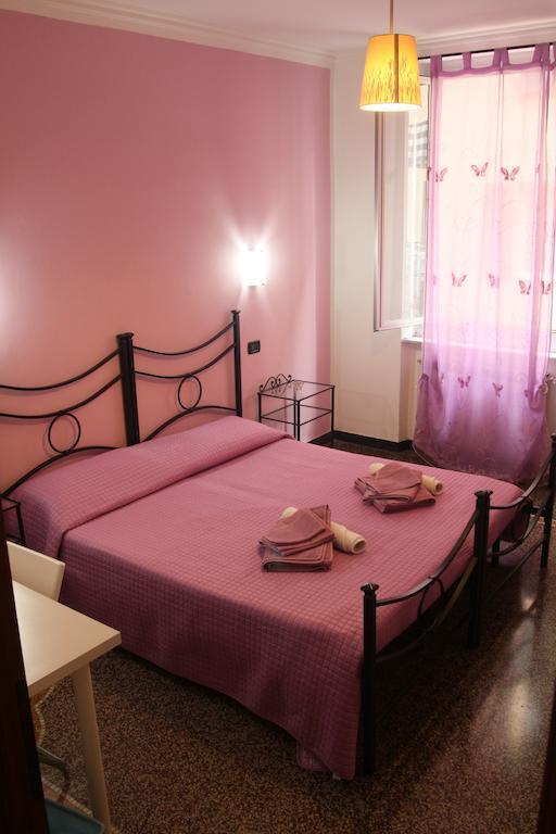 Bed & Breakfast La Rosa Dei Venti Genova Szoba fotó